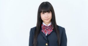 塾選びのポイントの解説を受ける生徒