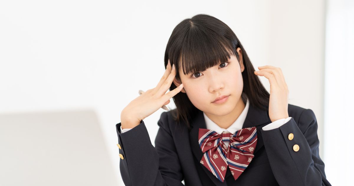 成績を上げる塾と無理なく通える塾の違いで悩む生徒